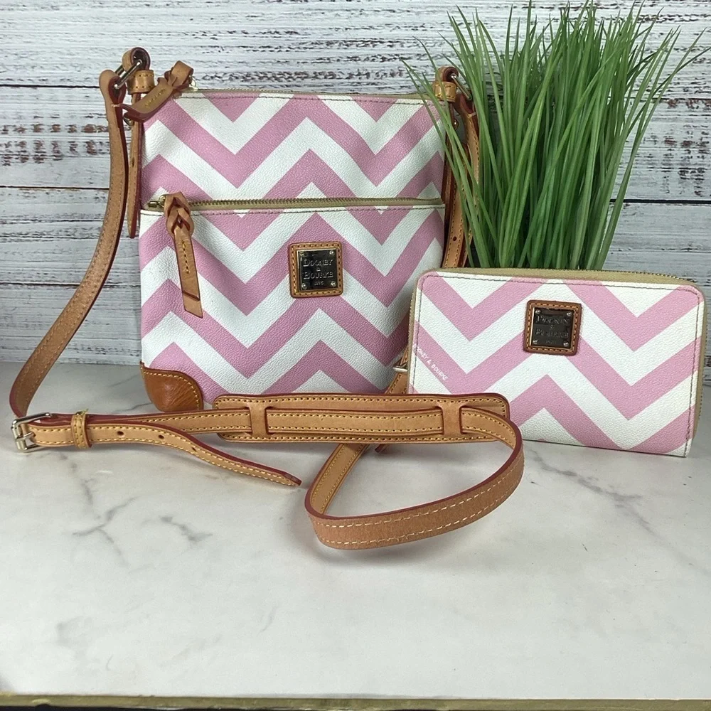 Dooney & Bourke #5guj chic